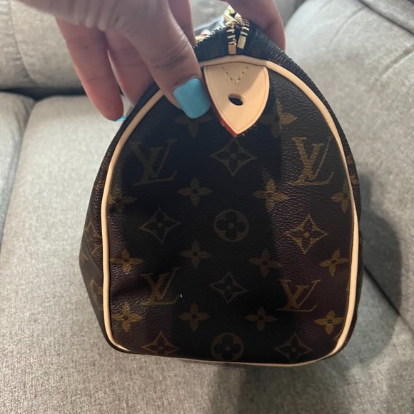 Authentic LV Speedy 25 - Picture 6 of 13